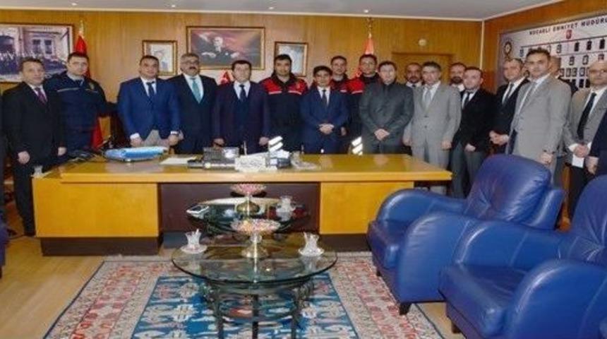 Kocaeli&rsquo;de Başarılı Polisler &Ouml;d&uuml;llendirildi