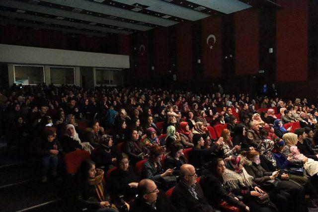 Mardin’de Aykut Kuşkaya Konserine Yoğun İlgi