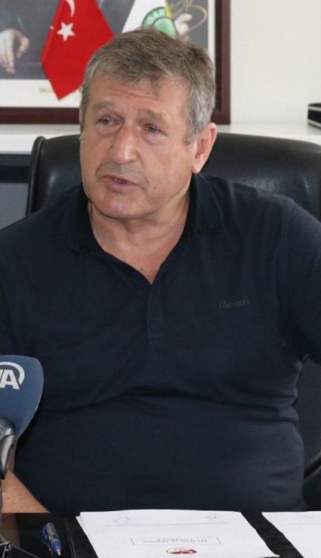 Akhisar Belediyespor&rsquo;un Yeni Teknik Direkt&ouml;r&uuml; Susic İmzayı Attı 1