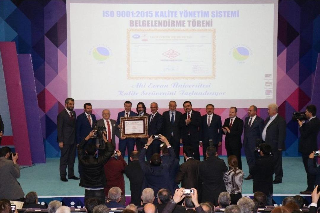 Ahi Evran &Uuml;niversitesine Iso 9001: 2015 Kalite Y&ouml;netim Belgesi Verildi