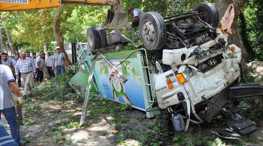 Denizli&rsquo;de Trafik Kazası: 3 Yaralı