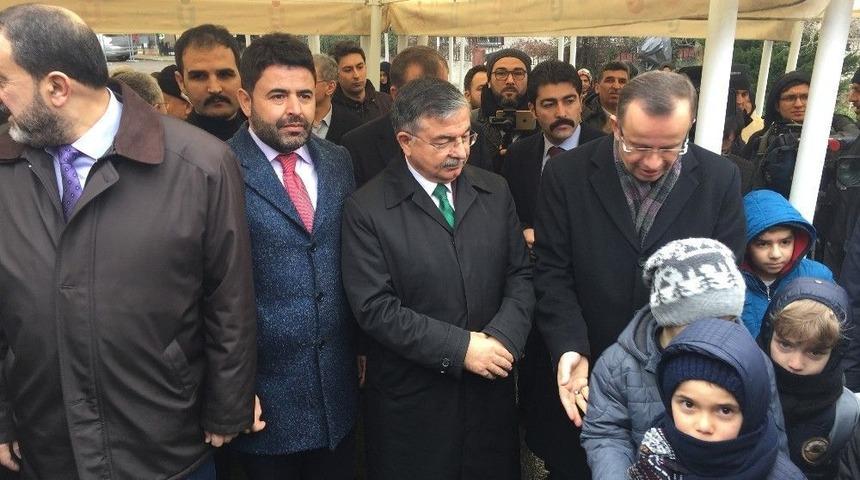 &Uuml;sk&uuml;dar Şemsi Sivasi Mescidi T&ouml;renle İbadete A&ccedil;ıldı