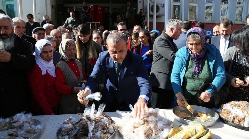Tunceli&rsquo;de Afrin Şehitleri İ&ccedil;in Niyaz Dağıtıldı
