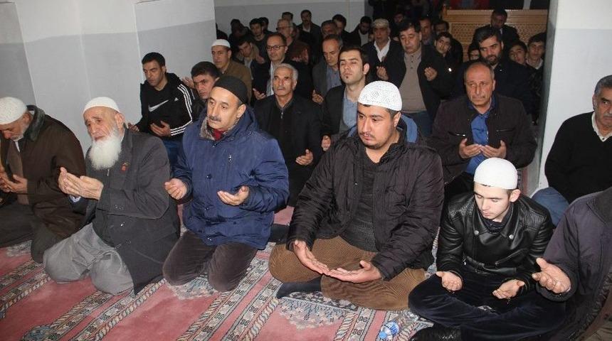 Elazığ&rsquo;dan Afrin&rsquo;deki Mehmet&ccedil;iğe Dua