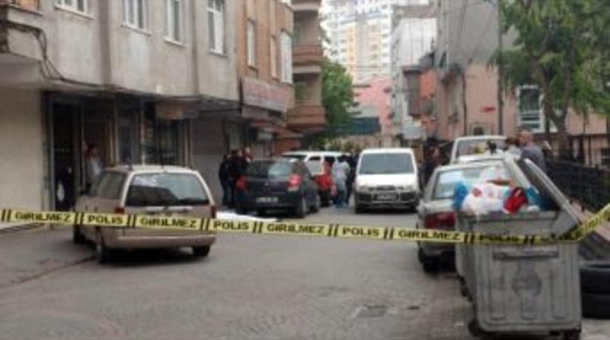 Esenler&rsquo;de Sokak Ortasında Cinayet