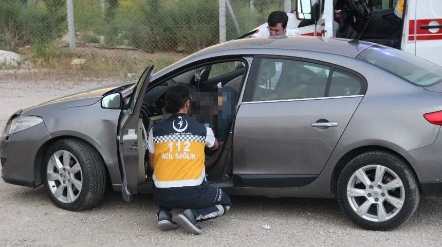 Park Halindeki Aracın İ&ccedil;inde &Ouml;l&uuml; Bulundu