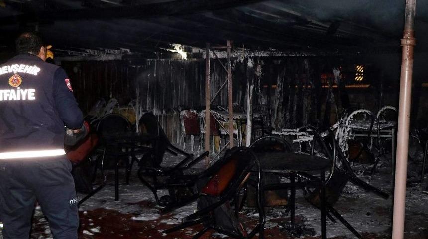 Piknik Alanında &Ccedil;ıkan Yangın Maddi Hasara Neden Oldu