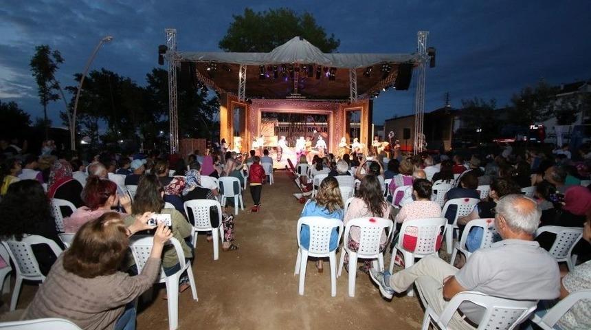 “asalet Kumkuması” Oyunu Cebeci Sahilinde Sahnelendi