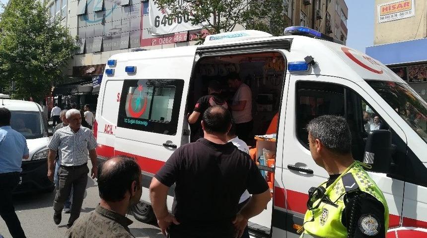 Kocaeli&rsquo;de Sokak Ortasında Silahlı Kavga: 1 Yaralı