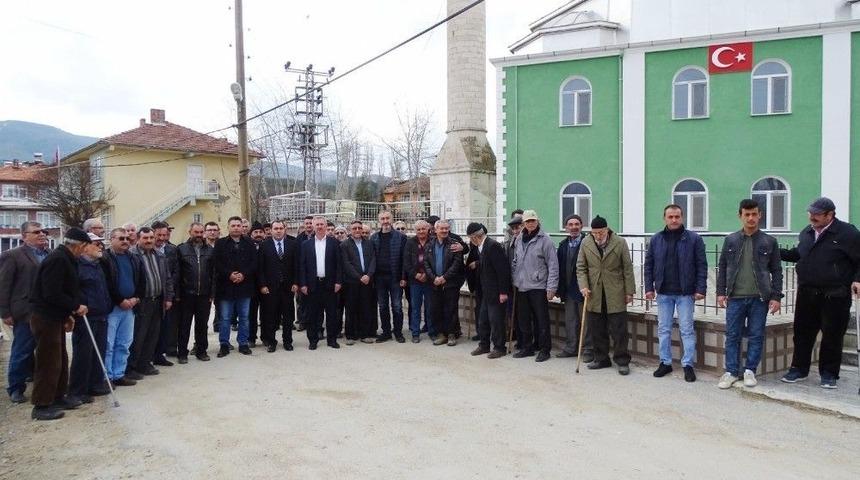 K&ouml;y Halkından Mehmet&ccedil;iğe Bağış