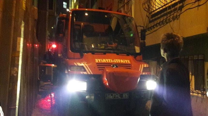 Beyoğlu’nda Yangın Paniği