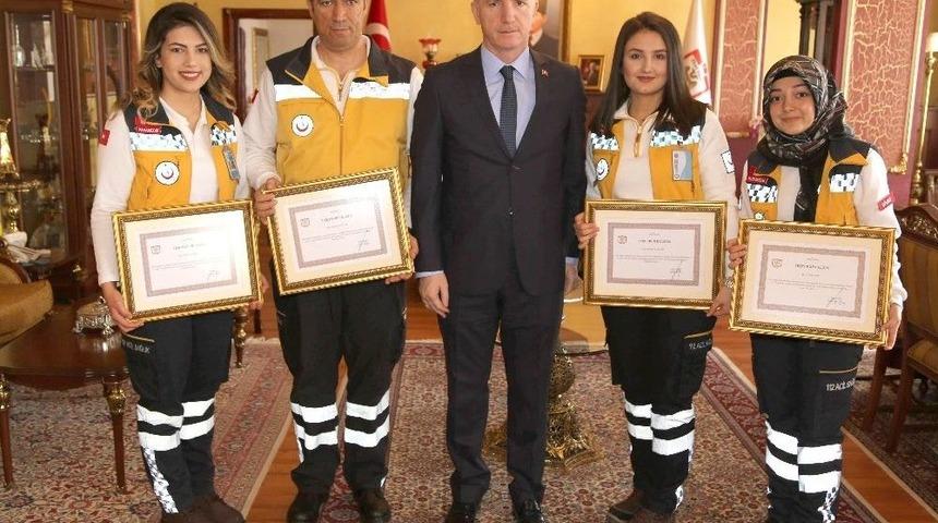 Fedakar Sağlık Personeline Teşekkür Belgesi