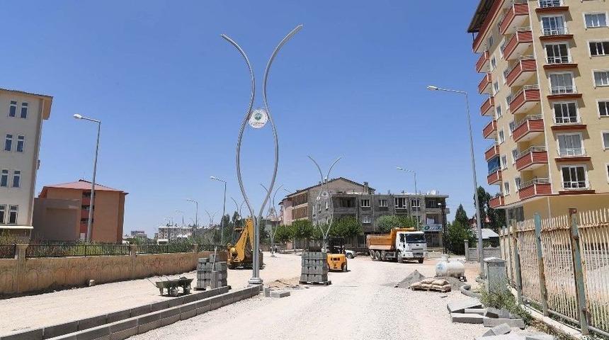 K&ouml;şk Yolu Modern Bir Bulvara D&ouml;n&uuml;şt&uuml;r&uuml;ld&uuml;