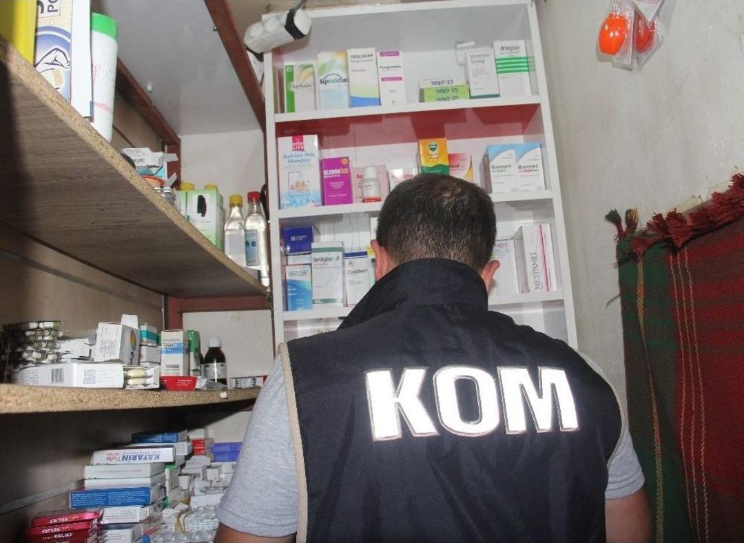 Bakkalı Eczaneye, Bilardo Salonunu Aquaparka D&ouml;n&uuml;şt&uuml;rd&uuml;ler