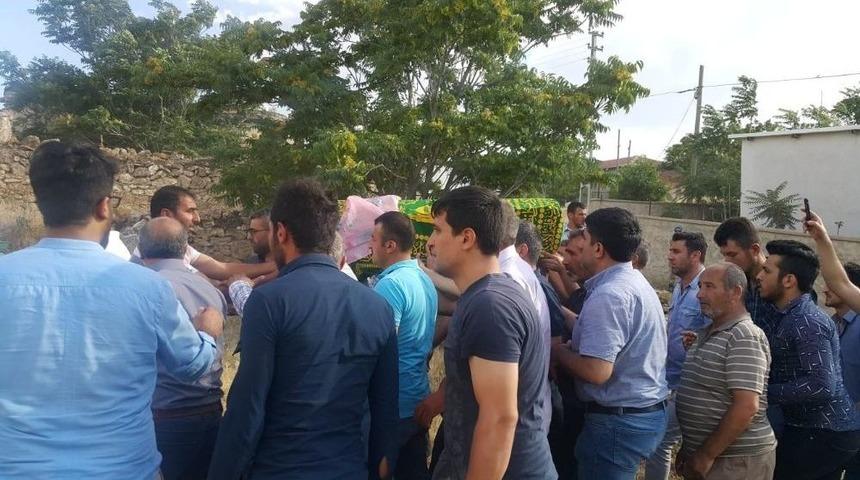 Minik Eyl&uuml;l Toprağa Verildi