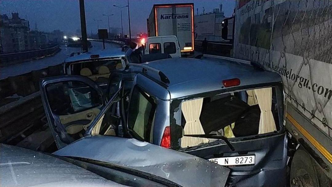 Samsun&rsquo;da 12 Aracın Karıştığı Zincirleme Trafik Kazasında 15 Kişi Yaralandı
