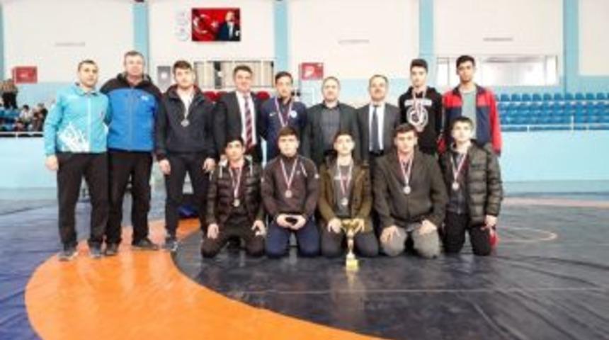 Minderde B&uuml;y&uuml;kşehir Fırtınası