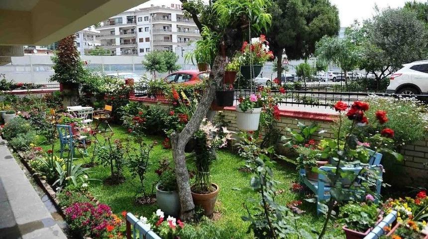 En G&uuml;zel Balkon Ve Bah&ccedil;eler Se&ccedil;iliyor