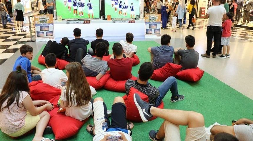 Dünya Kupası Heyecanı 67 Burda’da