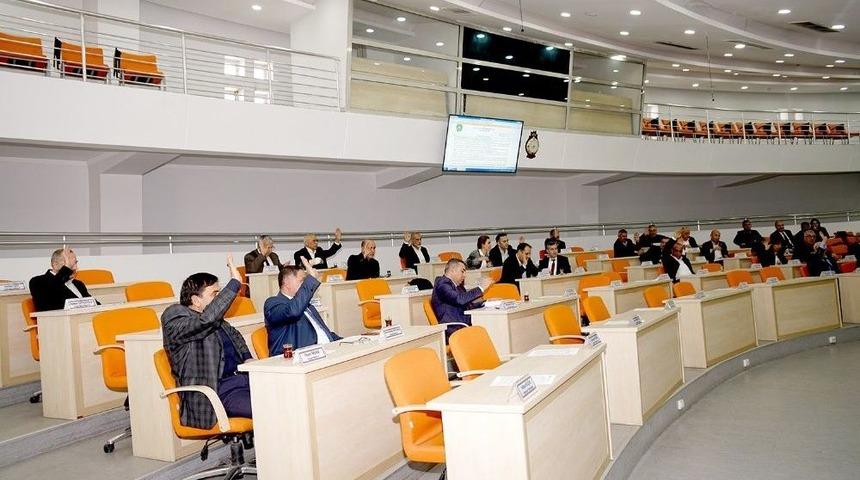 Meclisten Başkan &Ccedil;akır&rsquo;a Yetki