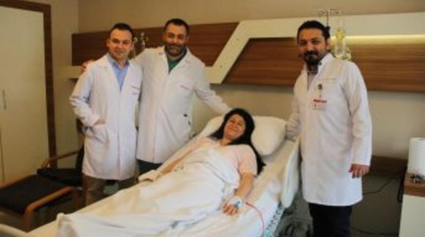 Annesini Ve Teyzesini Kanserden Kaybetti, Kendisi Gen Testi Sayesinde Kurtuldu