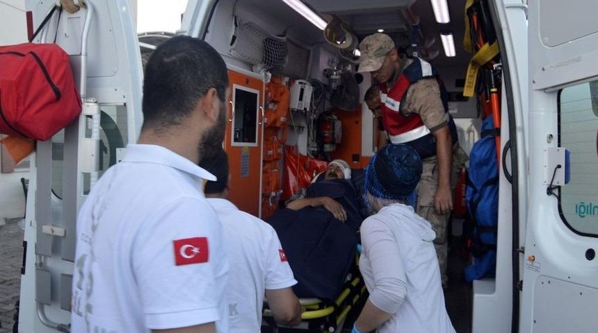 Dede Pompalıyla 2 Torununu Vurdu