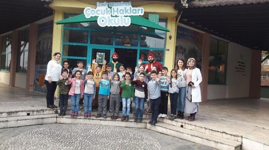 Eğlenerek Haklarını &Ouml;ğreniyorlar