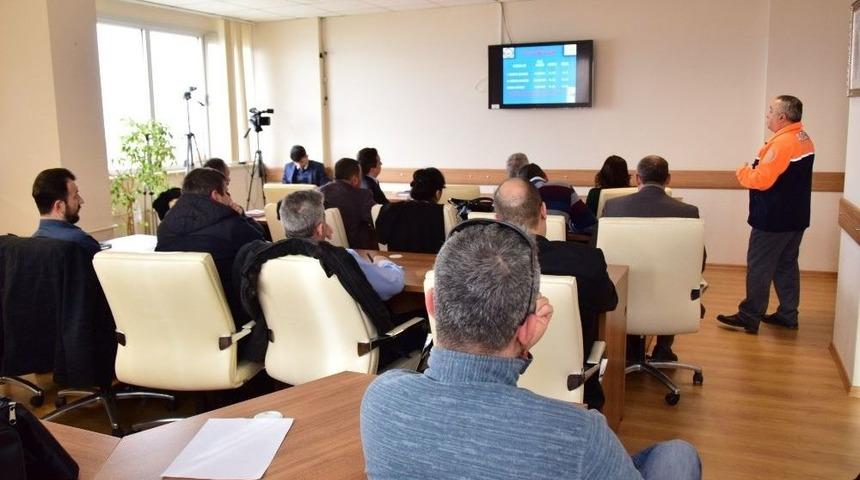 D&uuml;zce &Uuml;niversitesi&rsquo;nde Afet Ve Acil Durum Eğitimi D&uuml;zenlendi