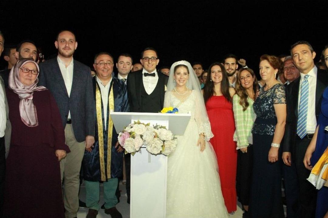 Fenerbah&ccedil;e Başkanı Ali Ko&ccedil; Yalova&rsquo;da Nikaha Katıldı