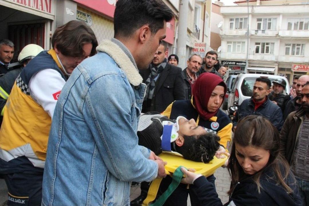 Apartmanın Havalandırma Boşluğundan Evine Girmek İsterken Zemine D&uuml;şt&uuml;