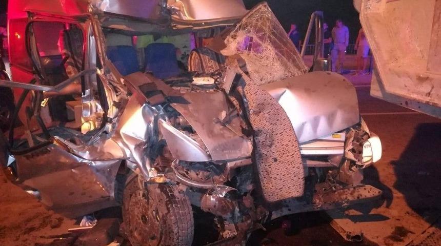 N&ouml;betten D&ouml;nen G&uuml;venlik G&ouml;revlileri Kaza Yaptı: 1 &Ouml;l&uuml;, 1 Yaralı