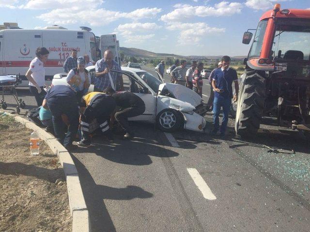 Kayseri’de Trafik Kazası: 3 Yaralı