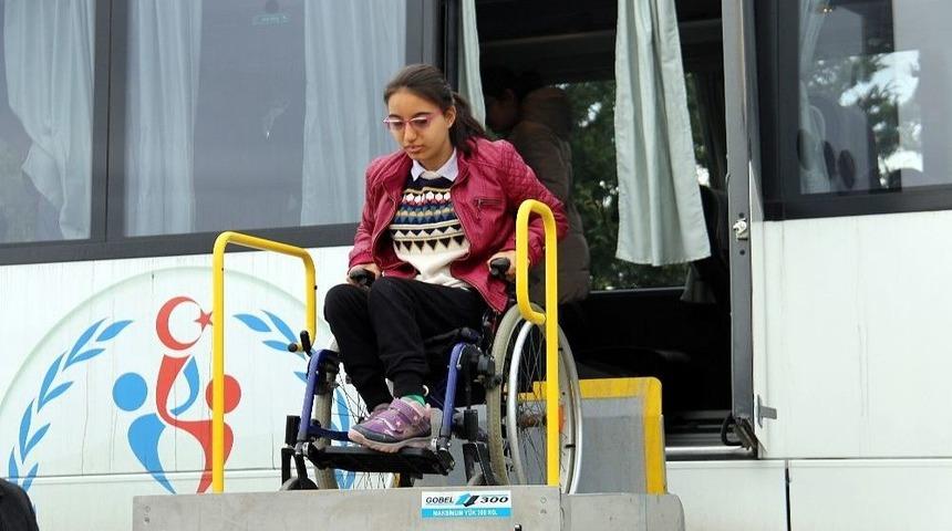 Engellilere Atla Terapi