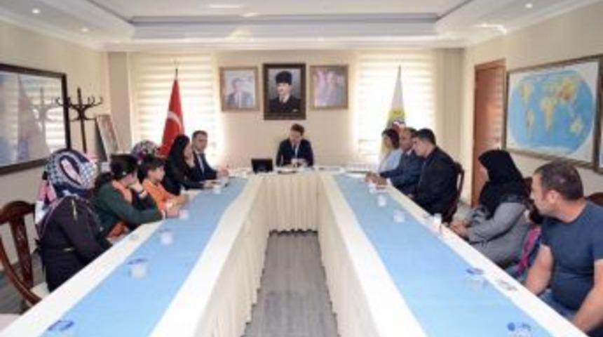 Vali &Uuml;nl&uuml; Vatandaşlarla Bir Araya Geldi