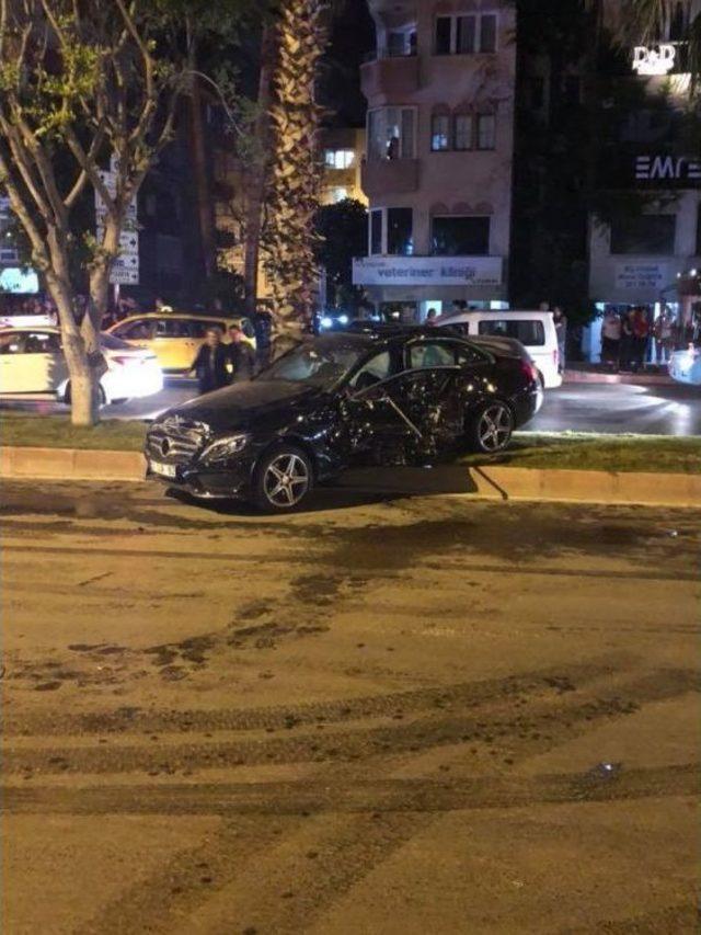 Antalya’da 3 Aracın Çarpıştığı Kazada Ortalık Savaş Alanına Döndü: 7 Yaralı