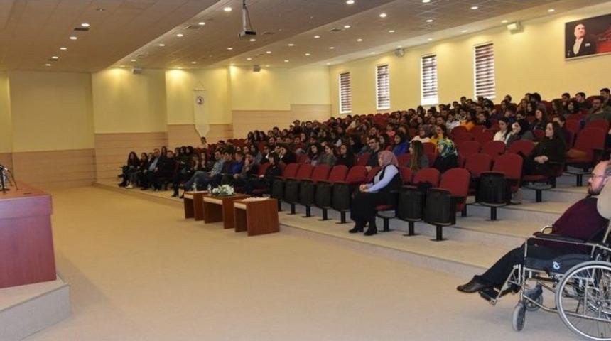 "g&ouml;n&uuml;l Dostu Şener" &Ouml;ğrencilerle Buluştu