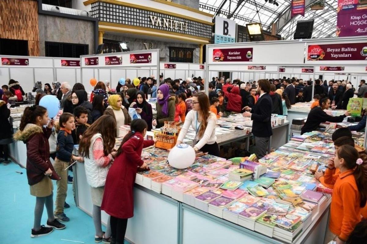 İneg&ouml;l&rsquo;de Kitap Ş&ouml;leni Başladı