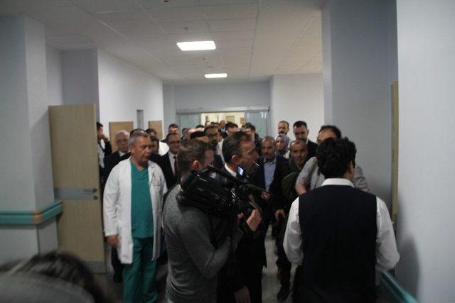 Ak Parti’den Hastane Ziyareti