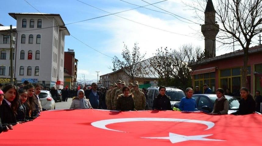 Altınyayla’da Zeytin Dalı Harekatı’na Destek Yürüyüşü