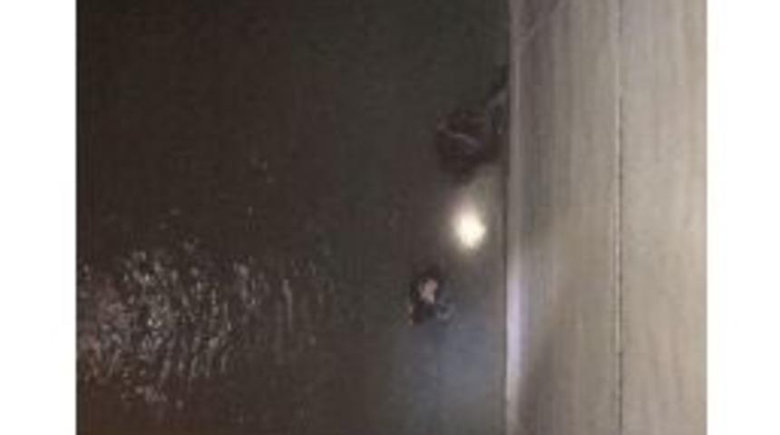 Serinlemek İ&ccedil;in Kanala Giren K&uuml;&ccedil;&uuml;k &Ccedil;ocuk Boğuldu