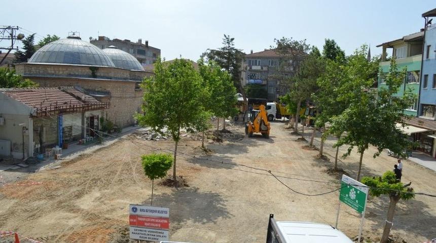 Belediye Meydanı Bayrama Hazır