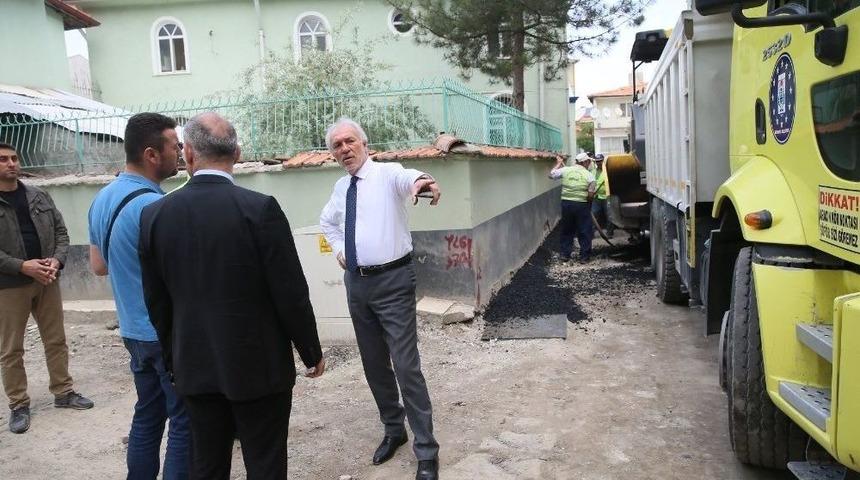 Sara&ccedil;oğlu, Sıcak Asfalt &Ccedil;alışmalarını İnceledi