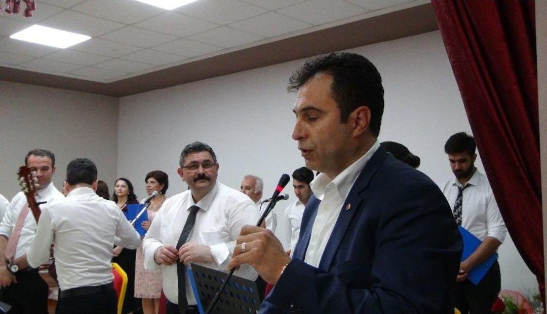 İslahiye Ticaret Odası T&uuml;rk Halk M&uuml;ziği Korosu Konser Verdi