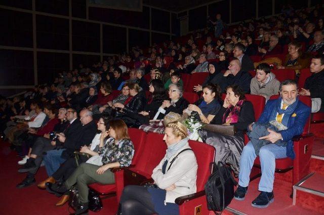 Bursalı Kadınlar Down Sendromlu Çocuklarla Konser Verdi 2