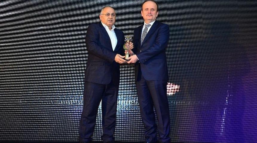 T&uuml;rkiye Atletizm Federasyonu&rsquo;ndan İha&rsquo;ya &Ouml;d&uuml;l