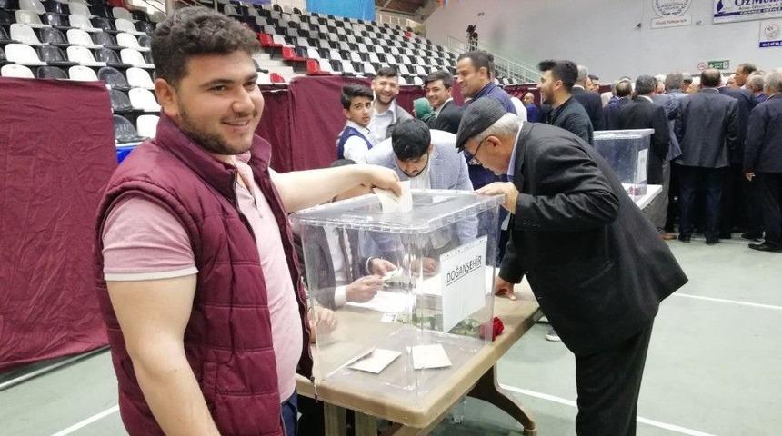 Ak Parti Malatya&rsquo;da Temay&uuml;l Yoklaması Yaptı