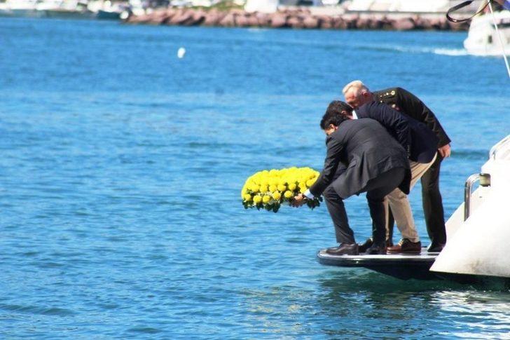 Yağlı Direkten Bayrak Almak İçin Yarıştılar G4