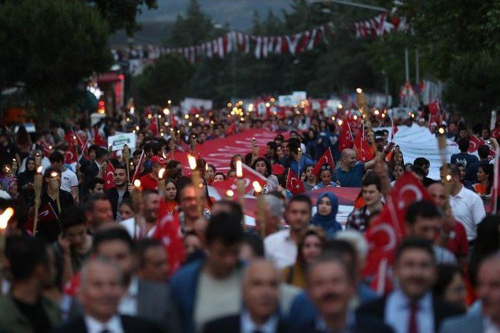 Meşale Yürüyüşü İle Başlayan Spor Oyunlarında Sinan Akçıl Sürprizi G4