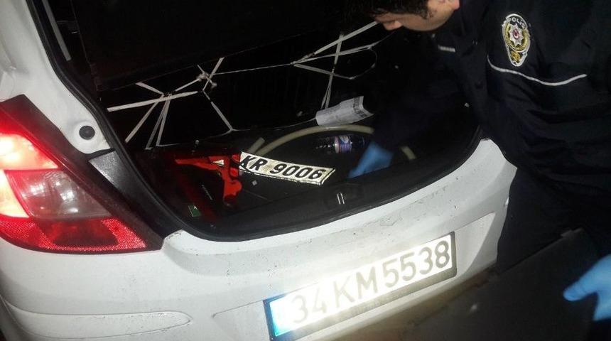 (&ouml;zel Haber) &Uuml;sk&uuml;dar&rsquo;da Silahlı Hırsız Polis Kovalamacası