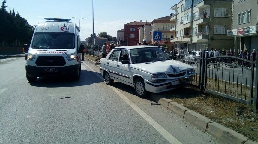 Sınava Giderken Otomobille Yayaya Çarptı: 1 Yaralı